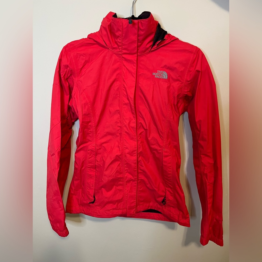 North Face HyVent Coral Pink jacket - size XS